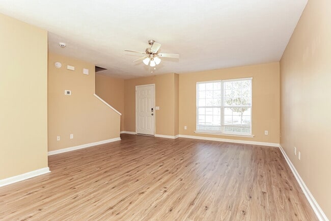 Photo - 1321 E Nir Shreibman