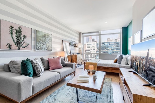 Photo - The Caledonia