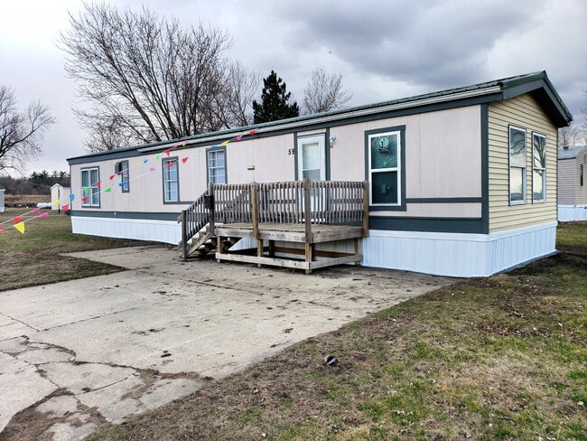 Photo - Marshalltown Estates