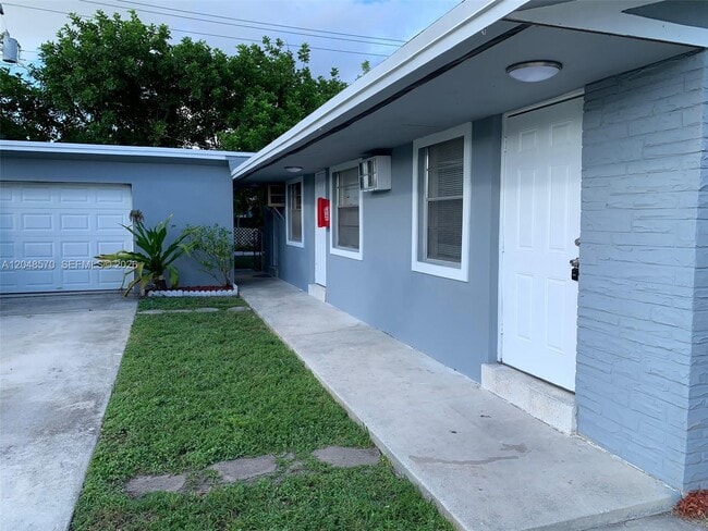 Photo - 6317 SW 18th St Unit 1