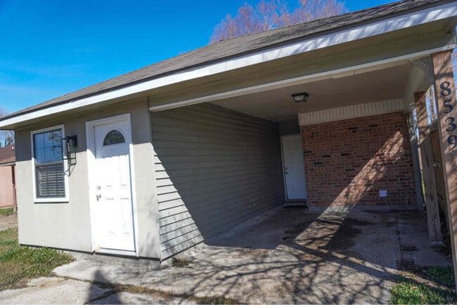 Photo - 8539 Longwood View Ave