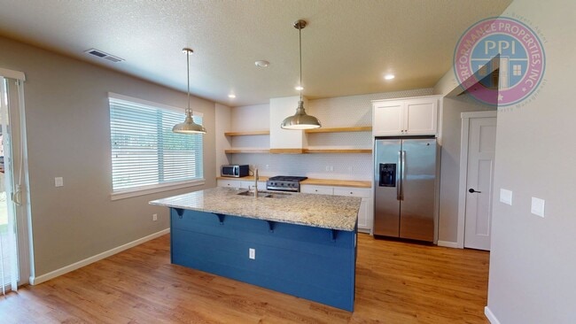 Photo - *Gresham - Luxury Craftsman, Central Air, ...