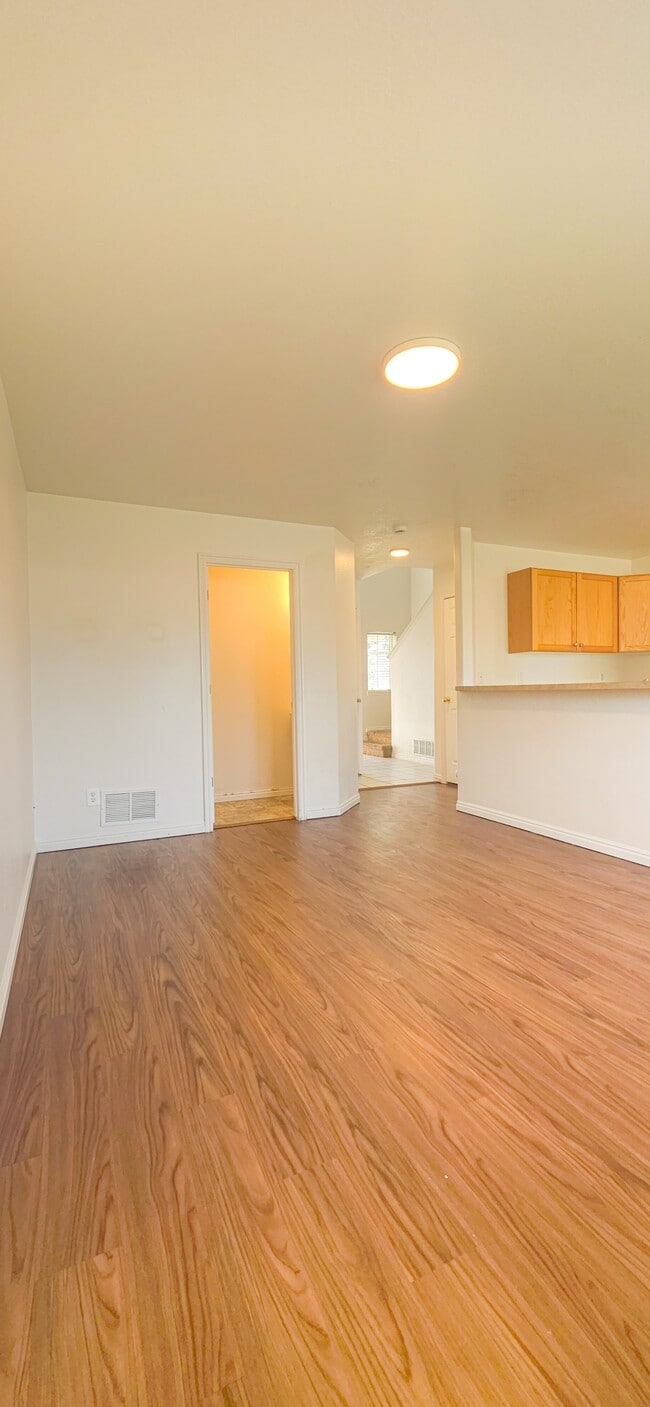 Photo - 3565 E Deloy Dr Unit 4