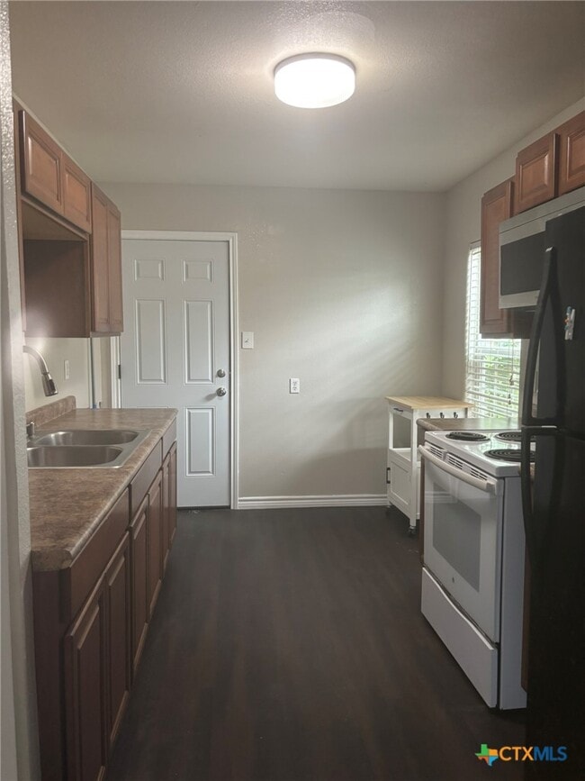 Photo - 2905 Wildwood St