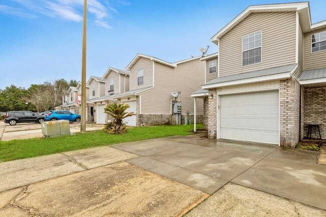 Photo - Exquisitely Renovated End Unit Townhome Ju...