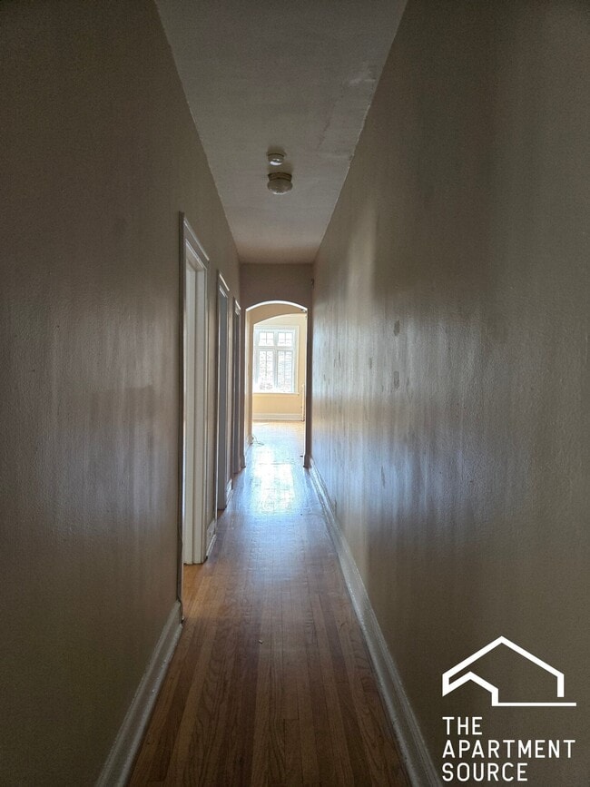 Photo - 1456 Oak Ave Unit 3N