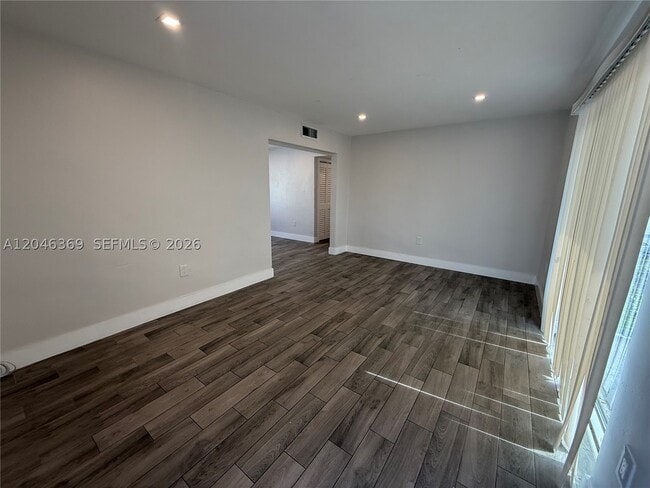 Photo - 837 SE 12th 837 Unit 837