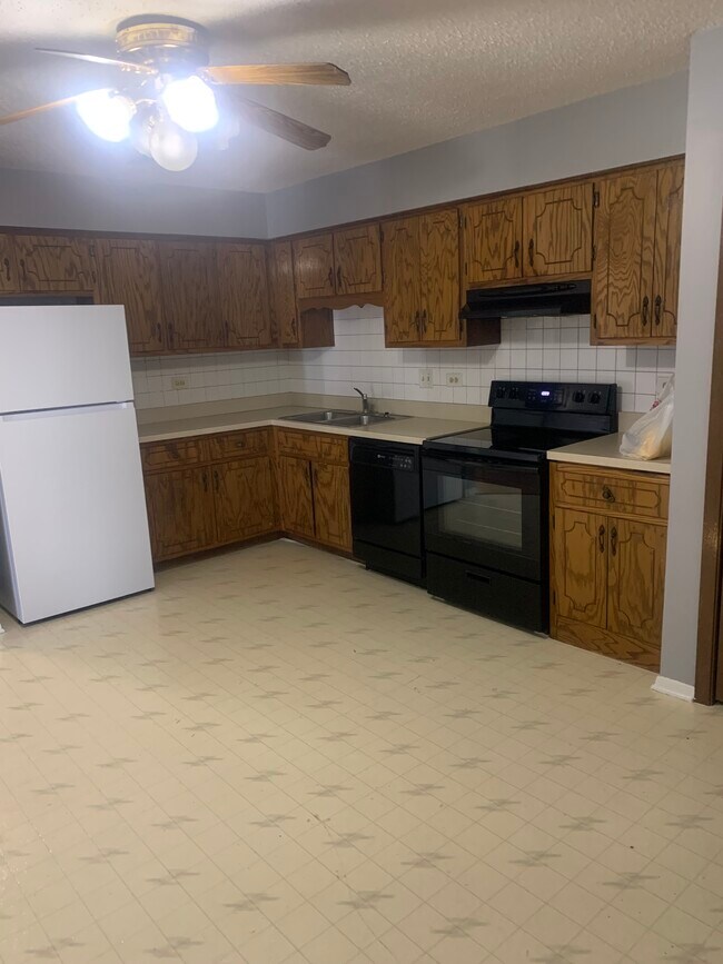 Photo - 214 Madison St Unit 214 apartment 2B