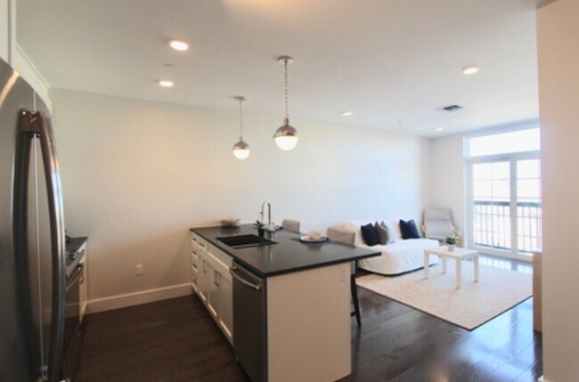 Photo - 450 McGrath Hwy