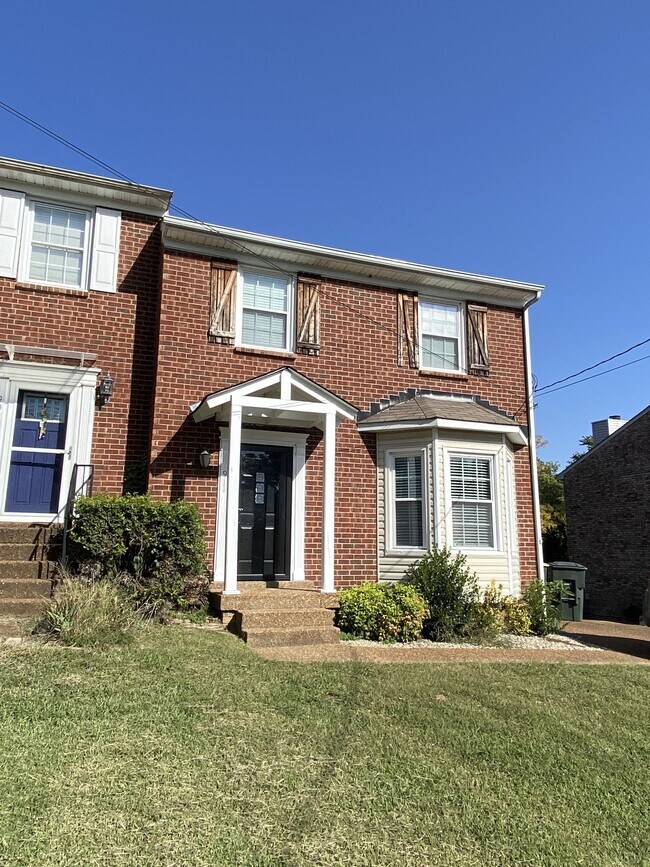 Photo - 911 Hammack Dr