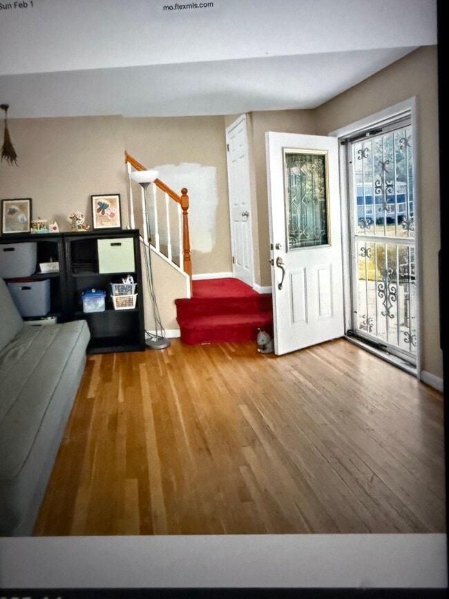 Photo - 27 Runyon Ave