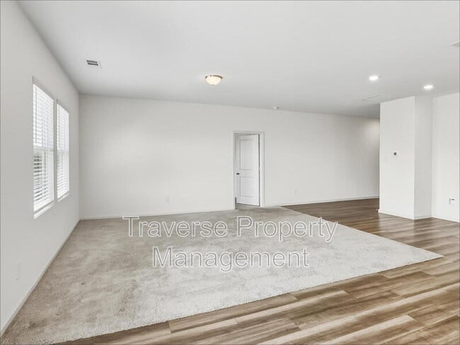 Photo - 1713 Escondido Dr