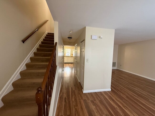 Photo - 3 bedroom 2.5 bathroom townhome for rent