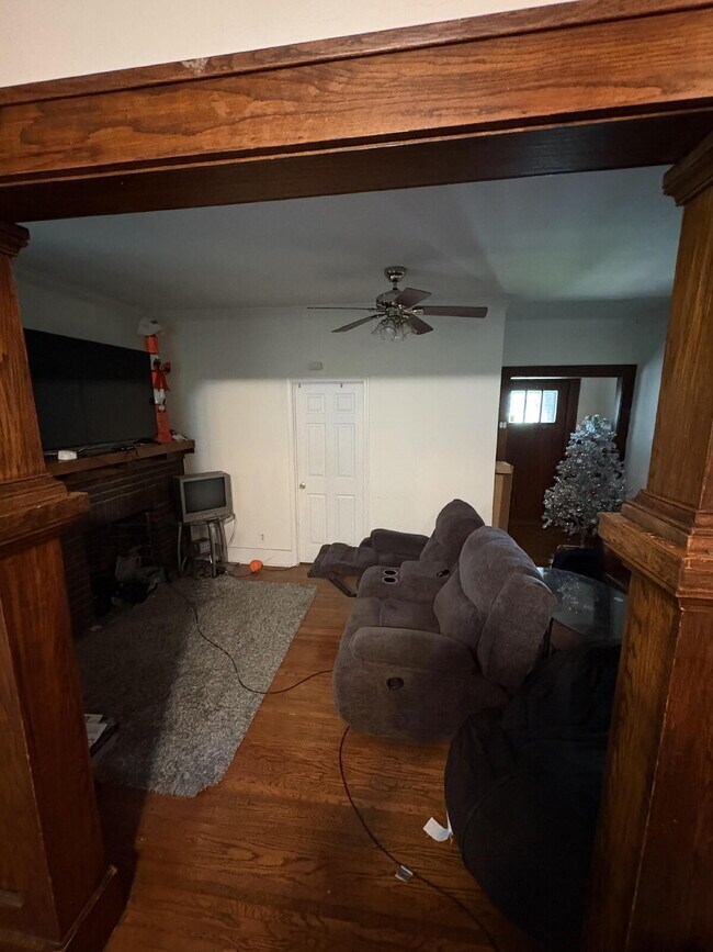 Photo - 4 Bed House Available!