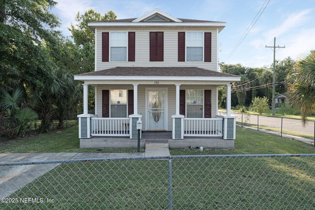 Building Photo - 788 Spearing St