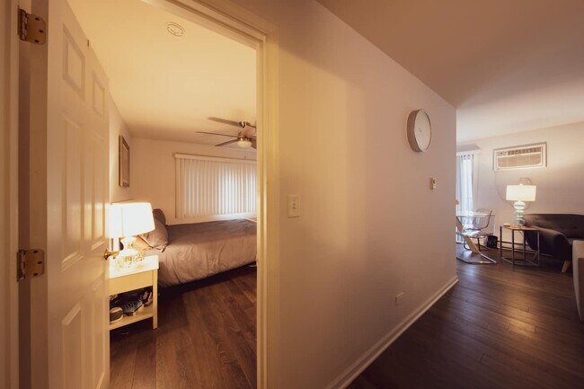 Bedroom / Hallway - 310 Lathrop Ave Unit 401