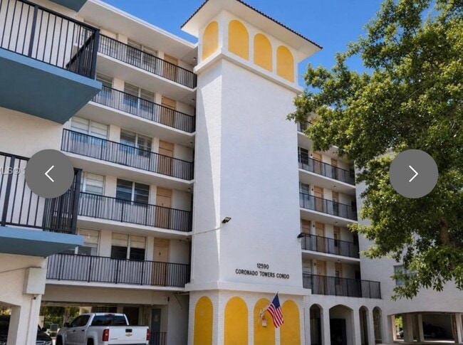Building front view - 12590 NE 16th Ave Unit 605