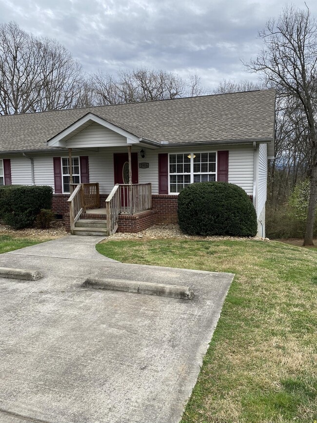 Photo - 2916 Patrick Ave