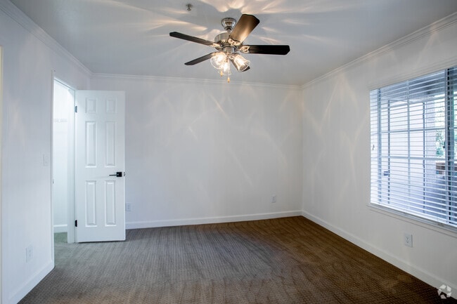 1Br, 1BA - 672SF - Hacienda Commons