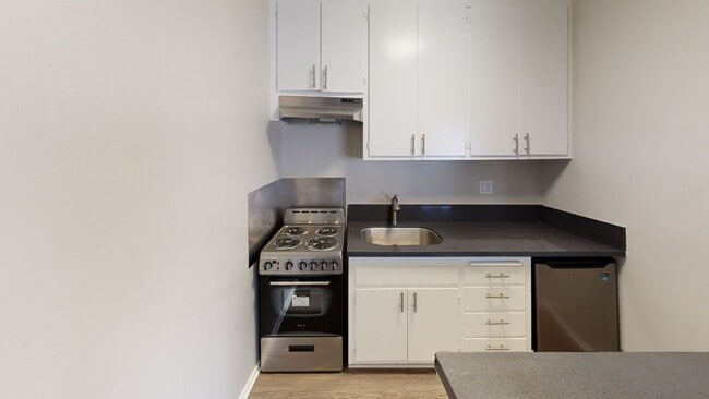 6810 Milwood