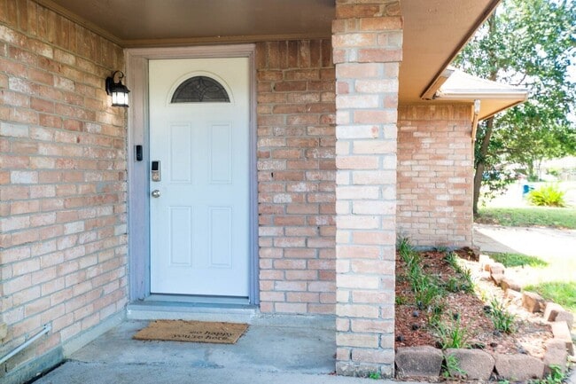 Photo - 2155 Twinbrooke Dr