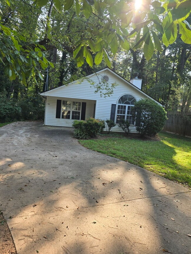 Building Photo - Cute 2BR/ 2Bath Rental