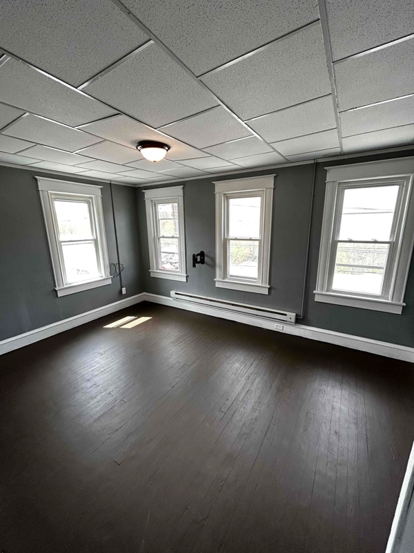 Building Photo - 552 Main St Rental