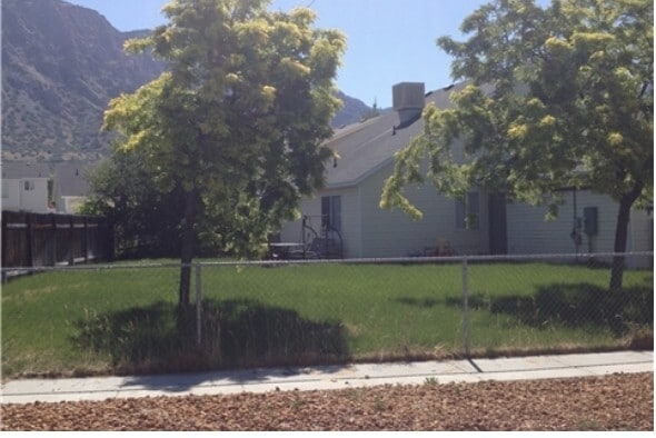Photo - 540 E 450 N