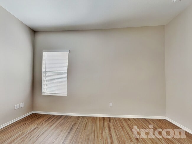 Photo - 108 Mica Trl