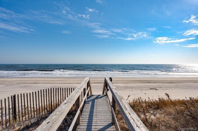 40 Dune Rd