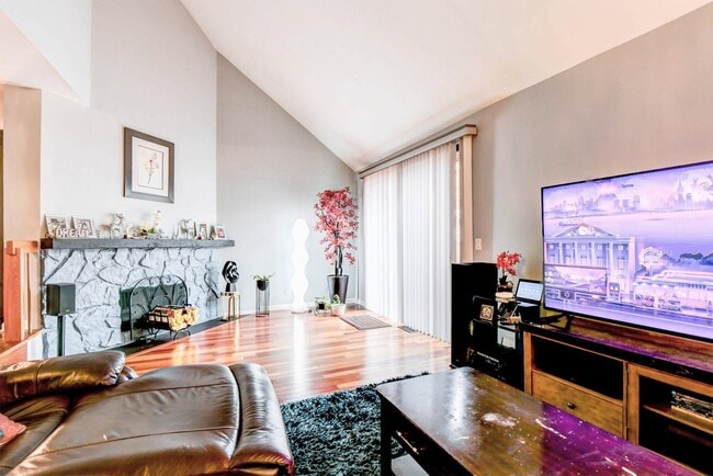 Photo - 572 Sanderling Ct