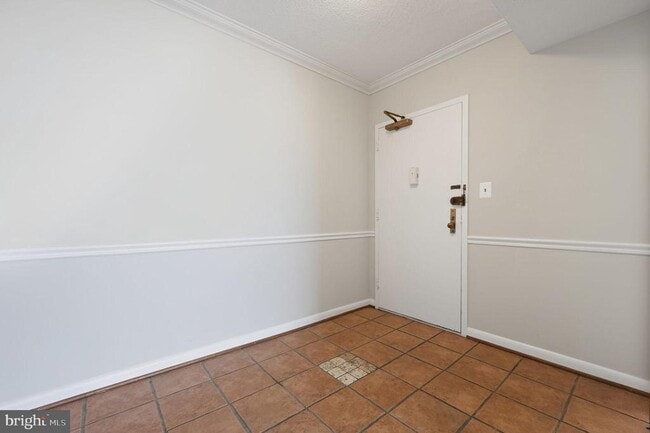 Photo - 3709 S George Mason Dr Unit 1013E