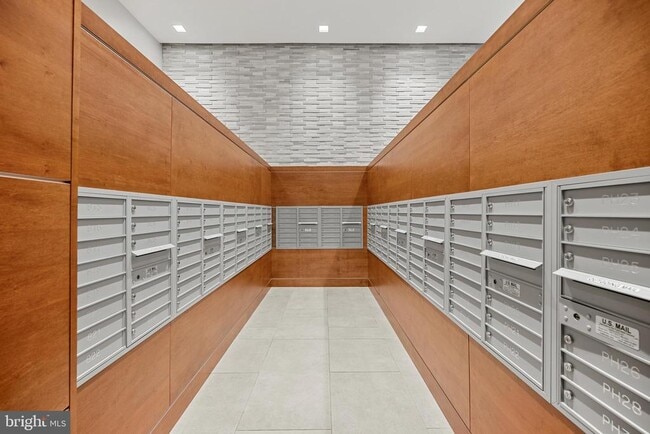 Photo - 3800 Powell Ln Unit 830