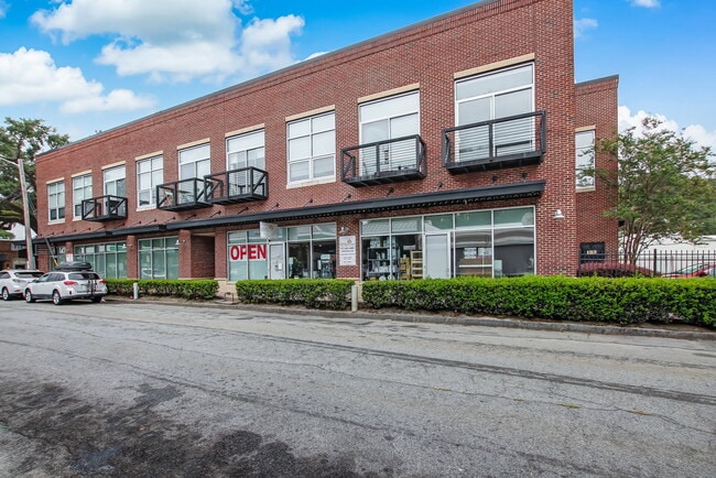 Photo - 2514 Abercorn St