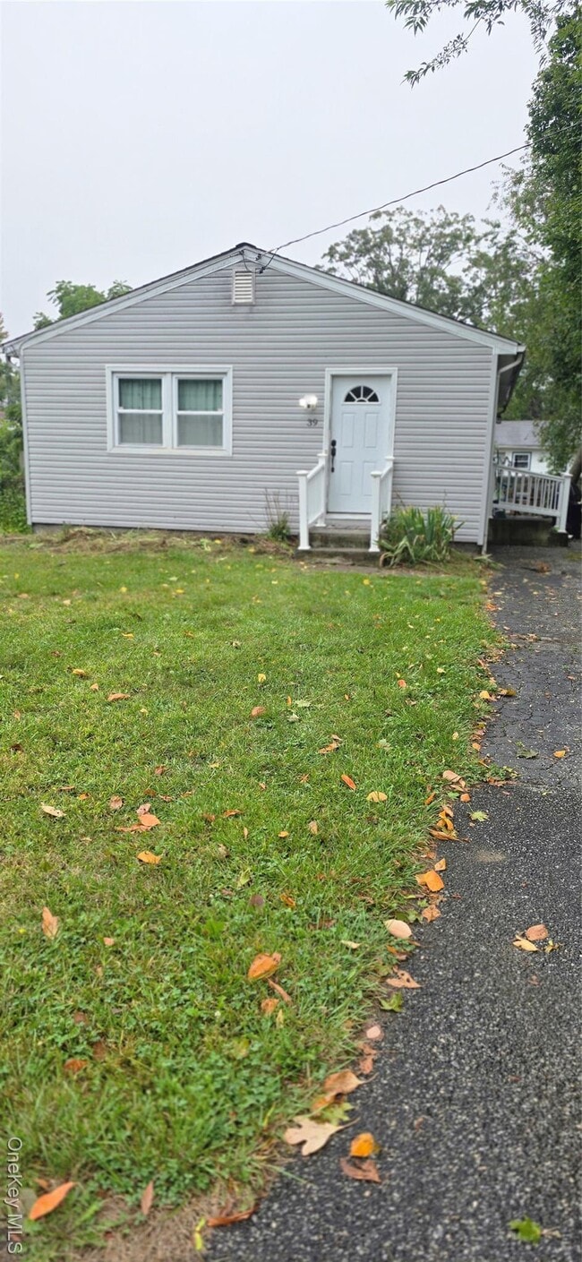 Building Photo - 39 S 32nd St Rental