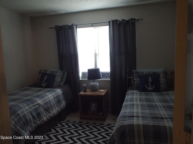 Photo - 915 Sonesta Ave NE Unit 202