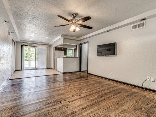 Photo - 2615 NW 63rd St