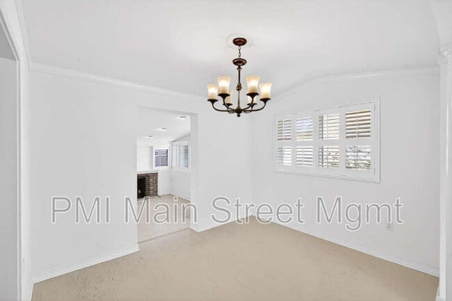 Photo - 413 E Miller St