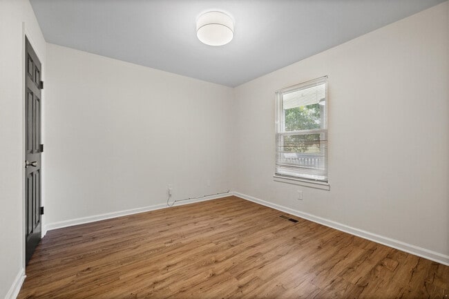 Photo - 306 Avenue B