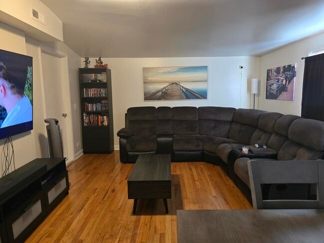 Photo - 5151 N Meade Ave