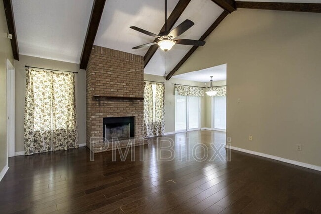 Photo - 776 Whitney Dr