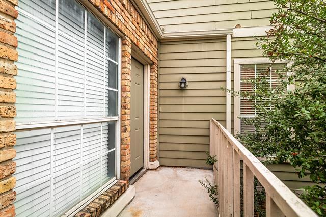 Photo - 7151 Gaston Ave Unidad 1105