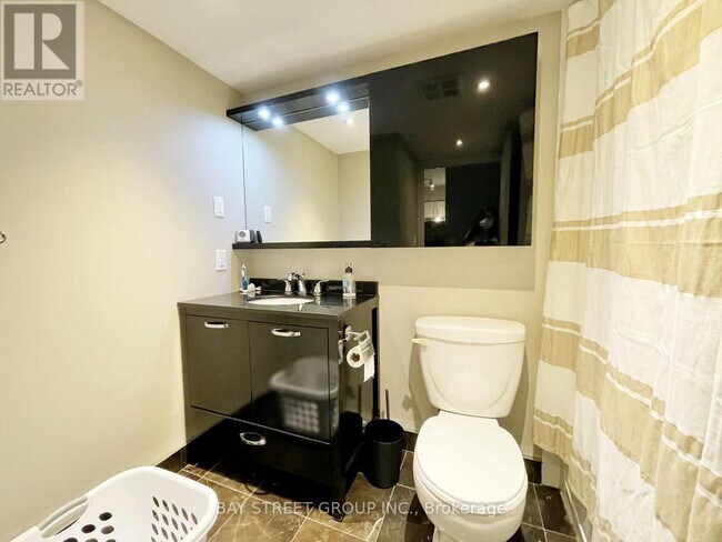 Photo - 30 Hayden St Unit 405