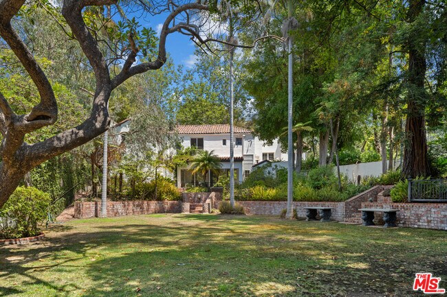 Photo - 808 Woodacres Rd House