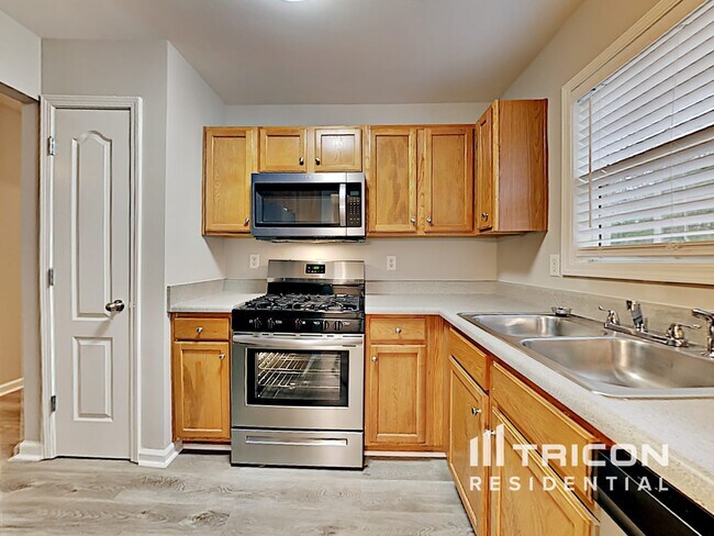 Photo - 215 Millwheel Dr