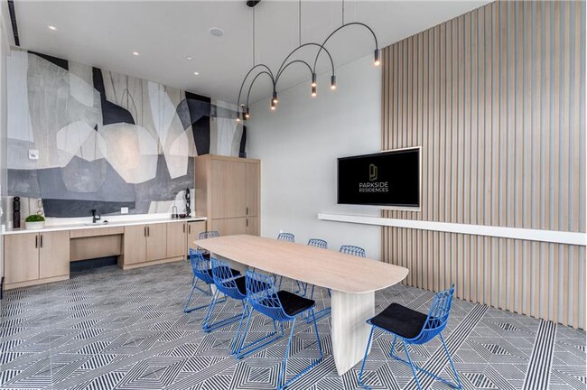 Photo - 807 Crawford St