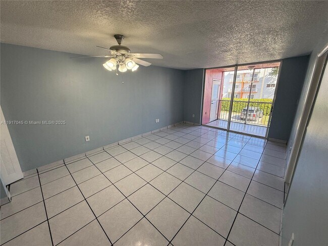 Photo - 19761 SW 114th Ave Unit 236