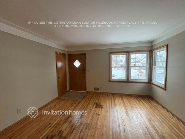 Photo - 4240 6th St NE