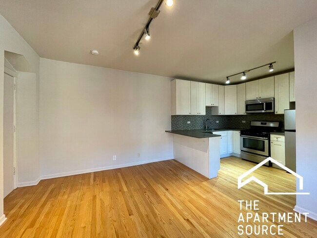 Photo - 2834 W Palmer St Unit 307