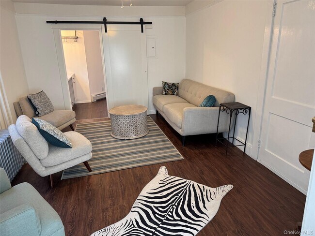 Photo - 593 Piermont Ave Unidad 2